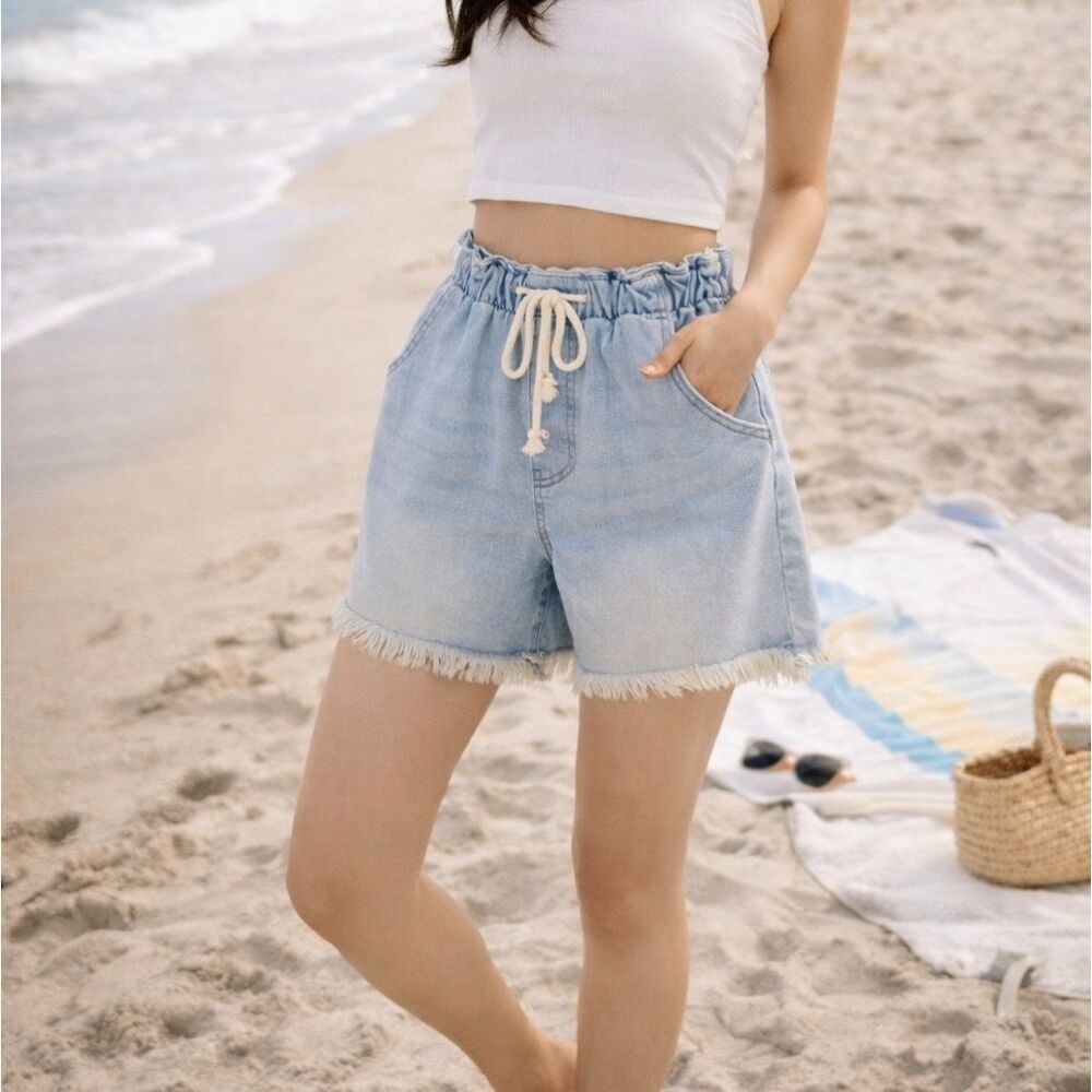 Celebrity Pink Denim Ultra Hi-Rise Paperbag The Pepper Jean Short Size XS